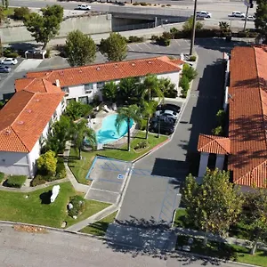 days-inn-san-bernardino-redlands.palm-springs-ca-hotels.com/